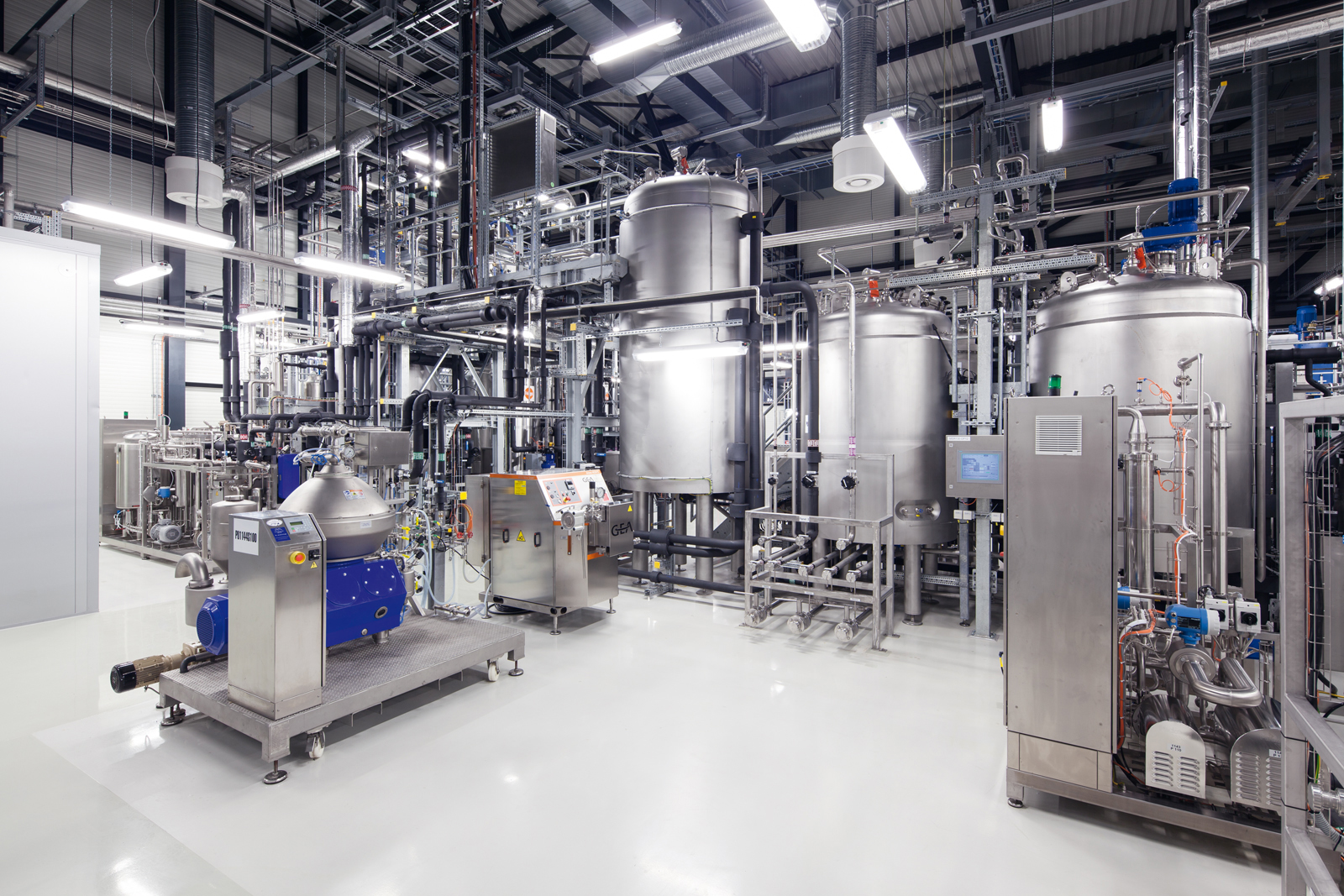 Pilot plant at the Fraunhofer Center for Chemical-Biotechnological Processes CBP