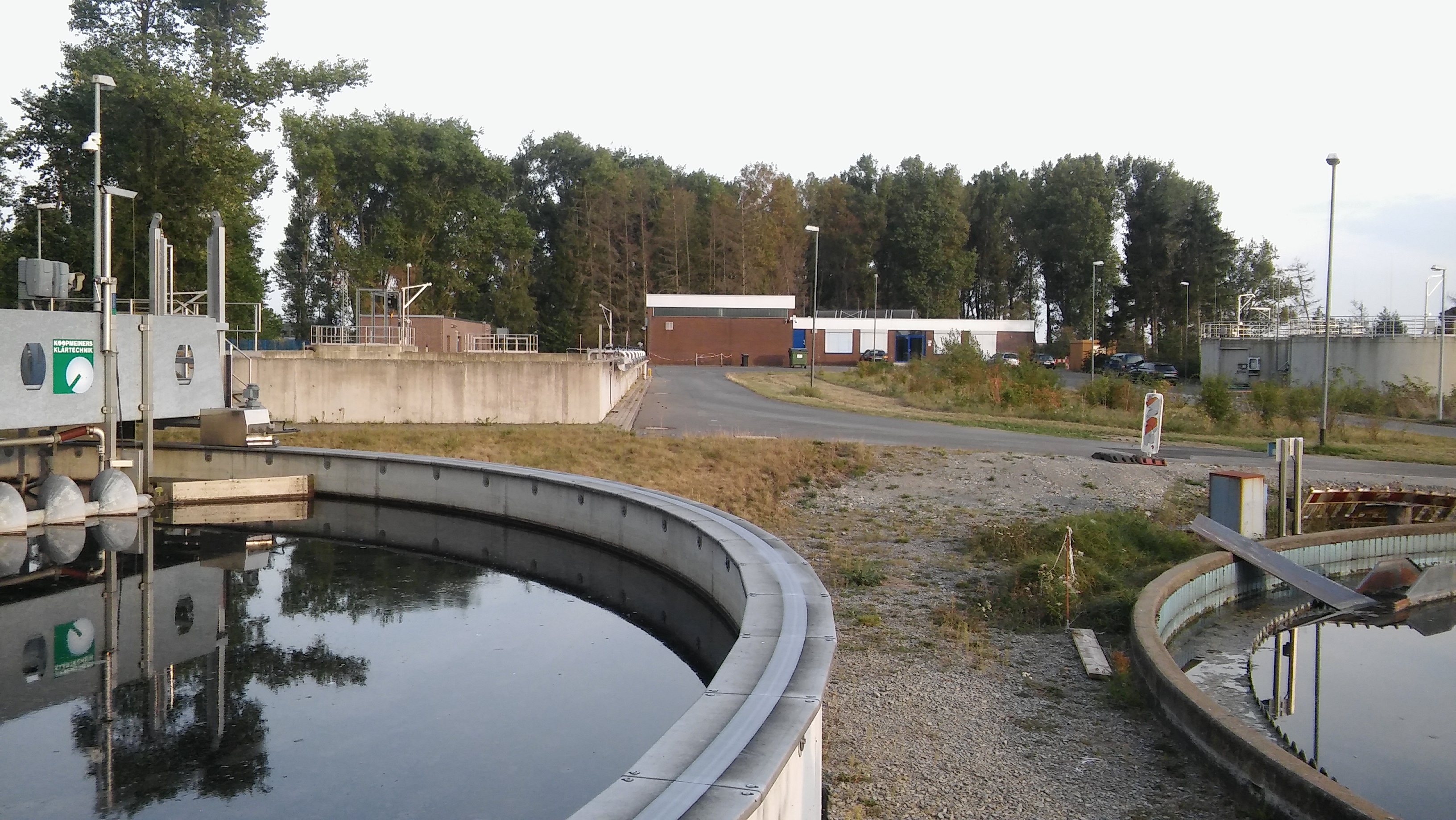 The Wolfsburg-Hattorf wastewater treatment plant piloted wastewater treatment and a hydroponic system between 2017 and 2019.